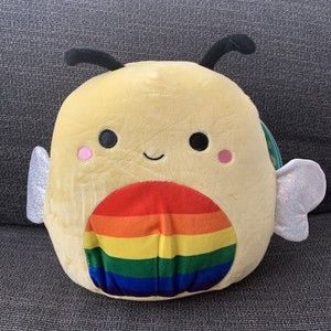 Squishmallows 8” Rainbow Bee “Sunny"‎ Hot Topic Exclusive